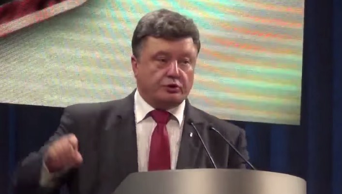 Пьяный Порошенко рассказал какие меры геноцида будет применять к жителям Донбасса