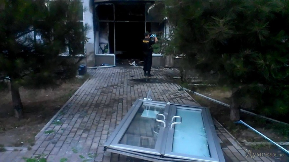 В Одессе взорвали два отделения ПриватБанка