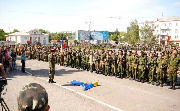 Военный парад в Перевальске