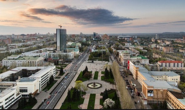 обстановке в Донецке на 12 августа